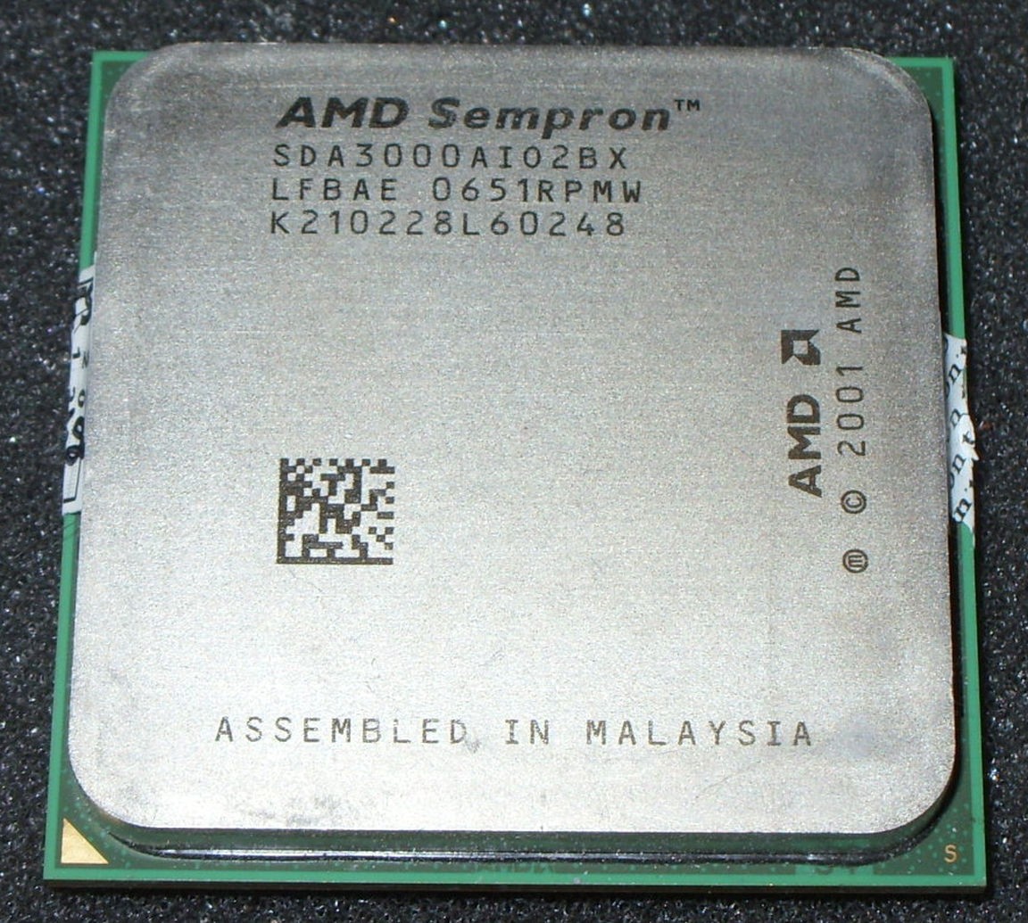 AMD SEMPRON 3000+  1.8 GHZ  PROCESSOR, SDA3000AIO2BX,  SOCKET 754, US SELLER