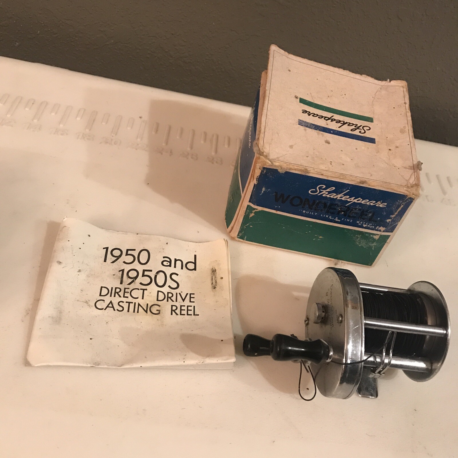 VINTAGE SHAKESPEARE CASTING REEL 1950S
