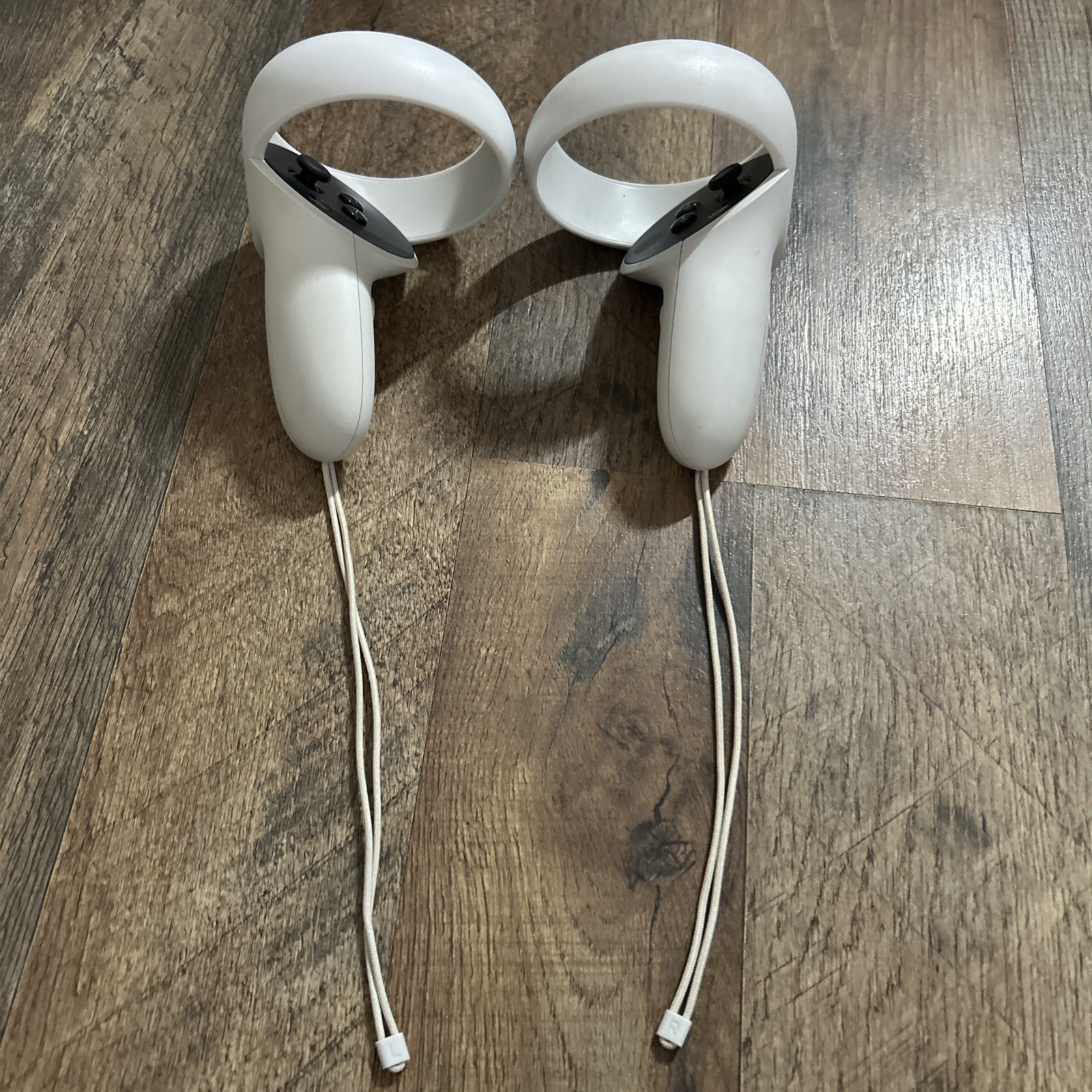 Meta Oculus Quest 2 Controllers Pair - Great Condition -