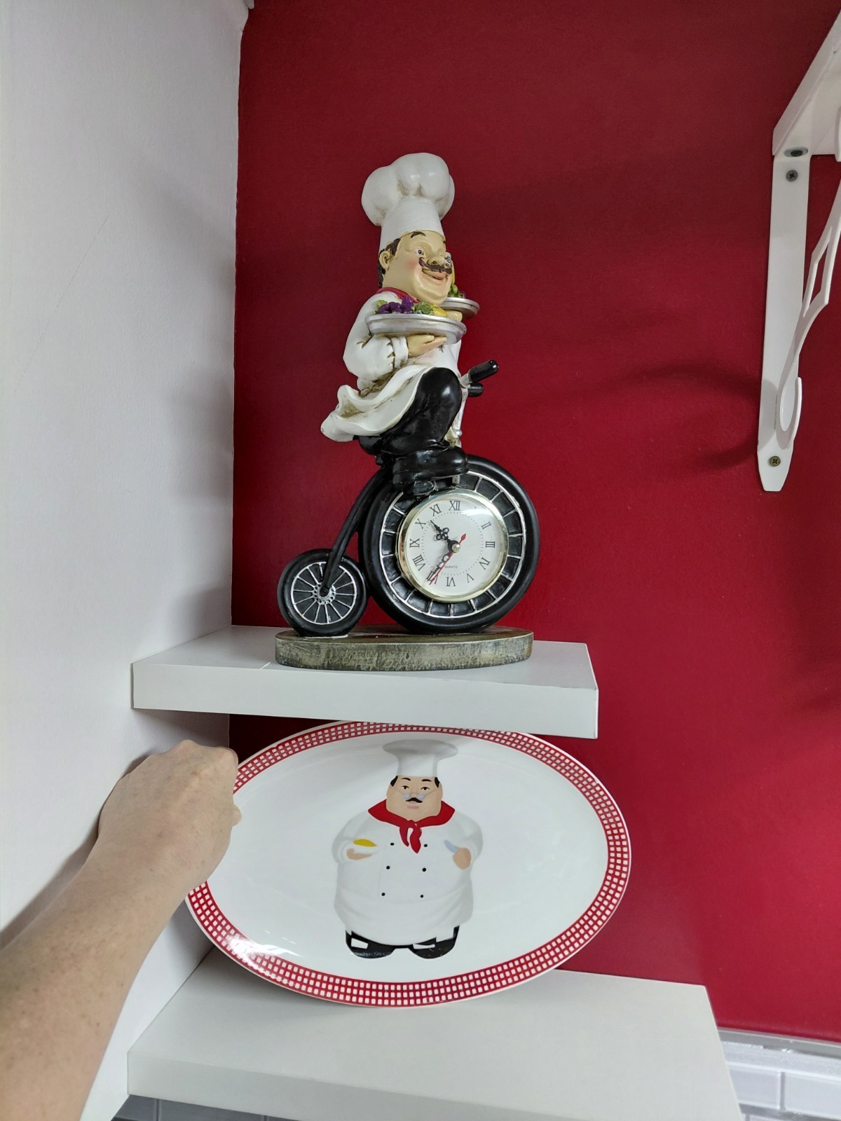 Italian Bistro Chef With A Working Clock & Matching Fat Chef Plate Kitchen Decor