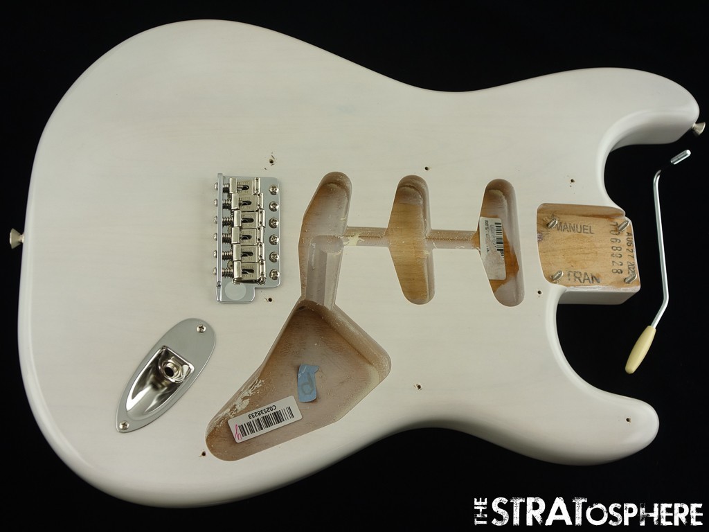 USA Fender ERIC JOHNSON Strat BODY + HARDWARE American Nitro, White Blonde