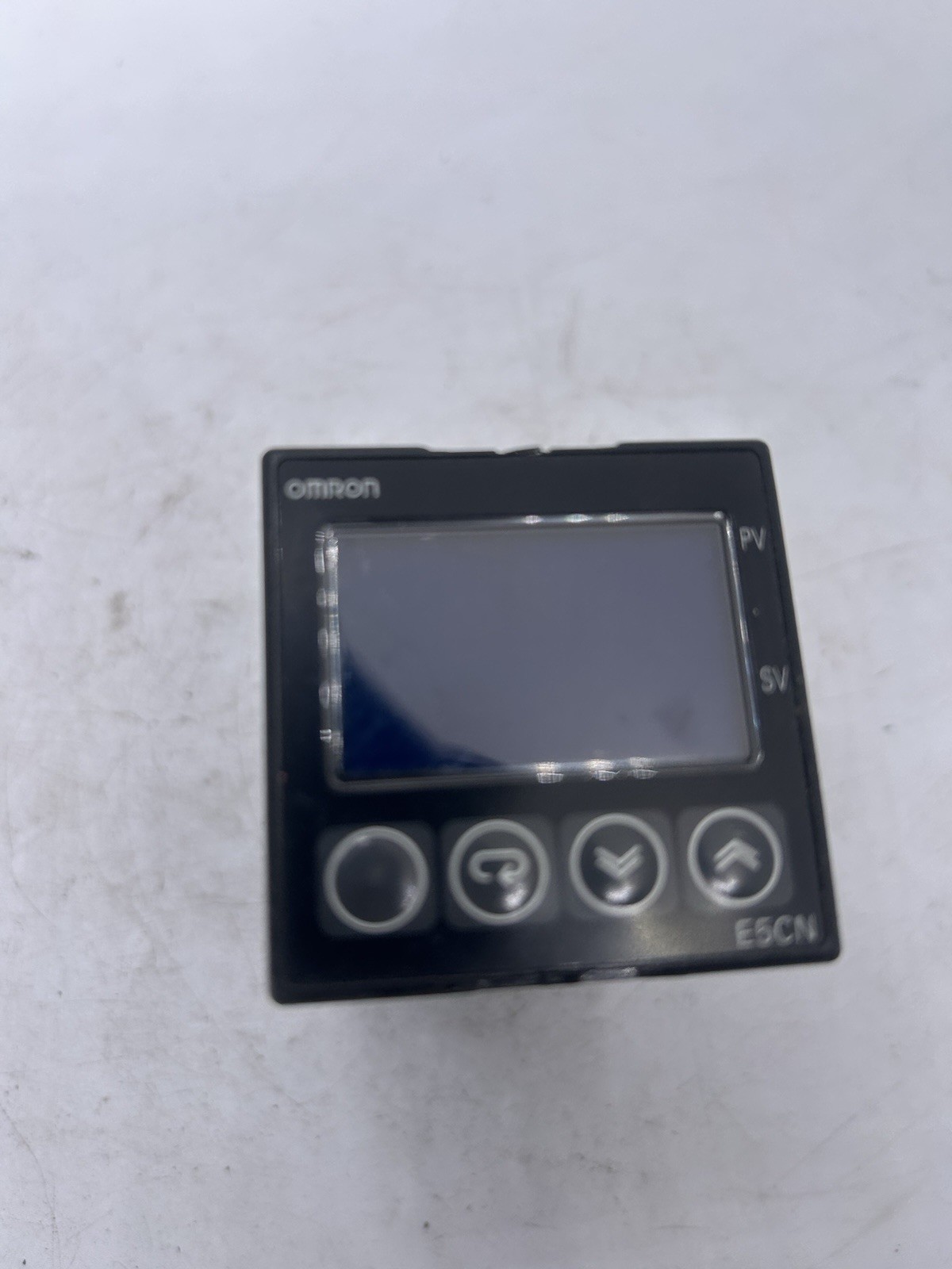 Omron E5CN-R2MT-500 Temperature Controller