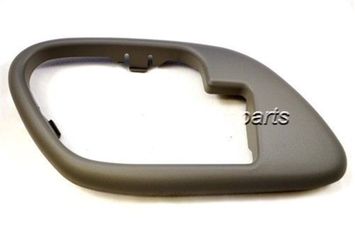 fits 1995 to 1999 Chevy C1500 Suburban Interior Door Handle Trim Gray Left