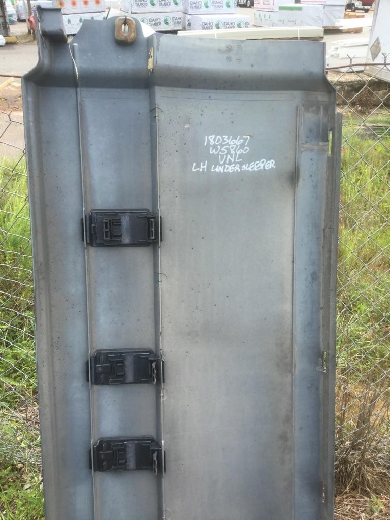 For 2007 VOLVO VNL SIDE FAIRING Left , GA