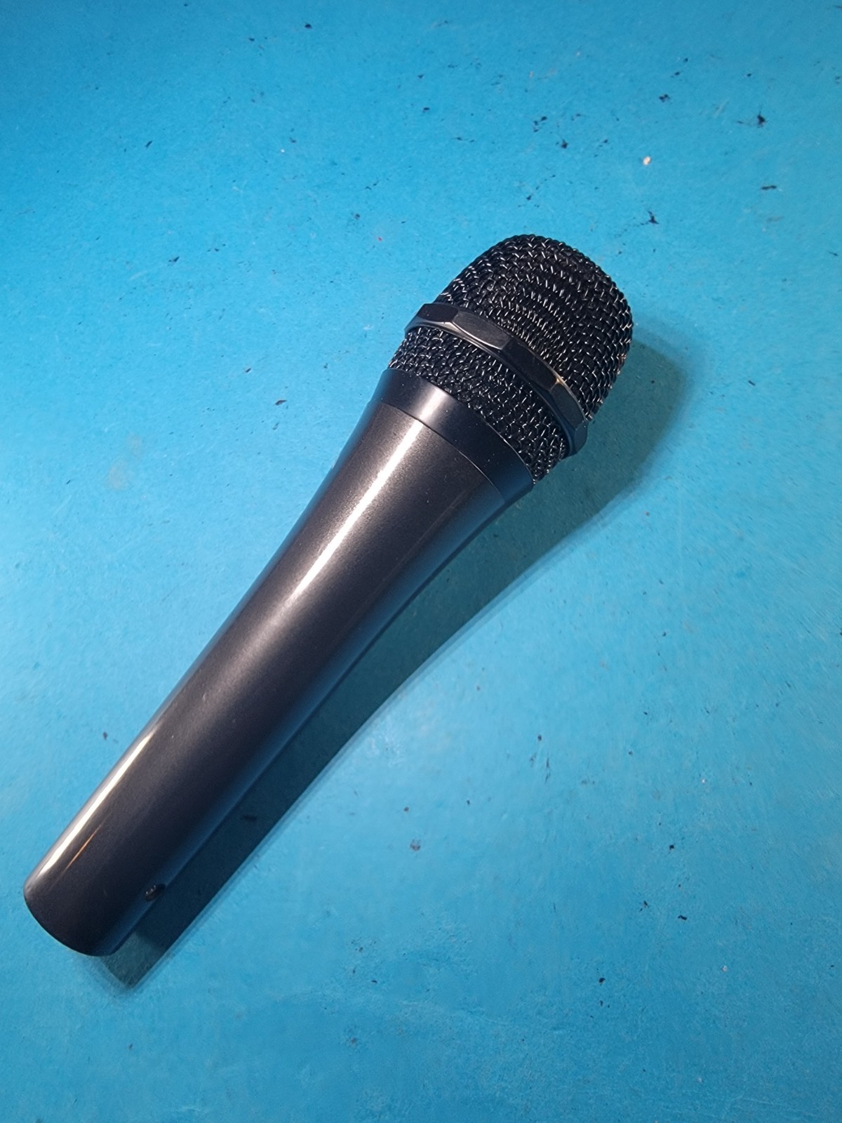 karaoke USA microphone