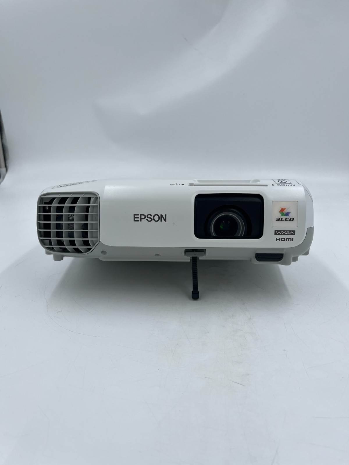Epson PowerLite 99WH Model:H686A