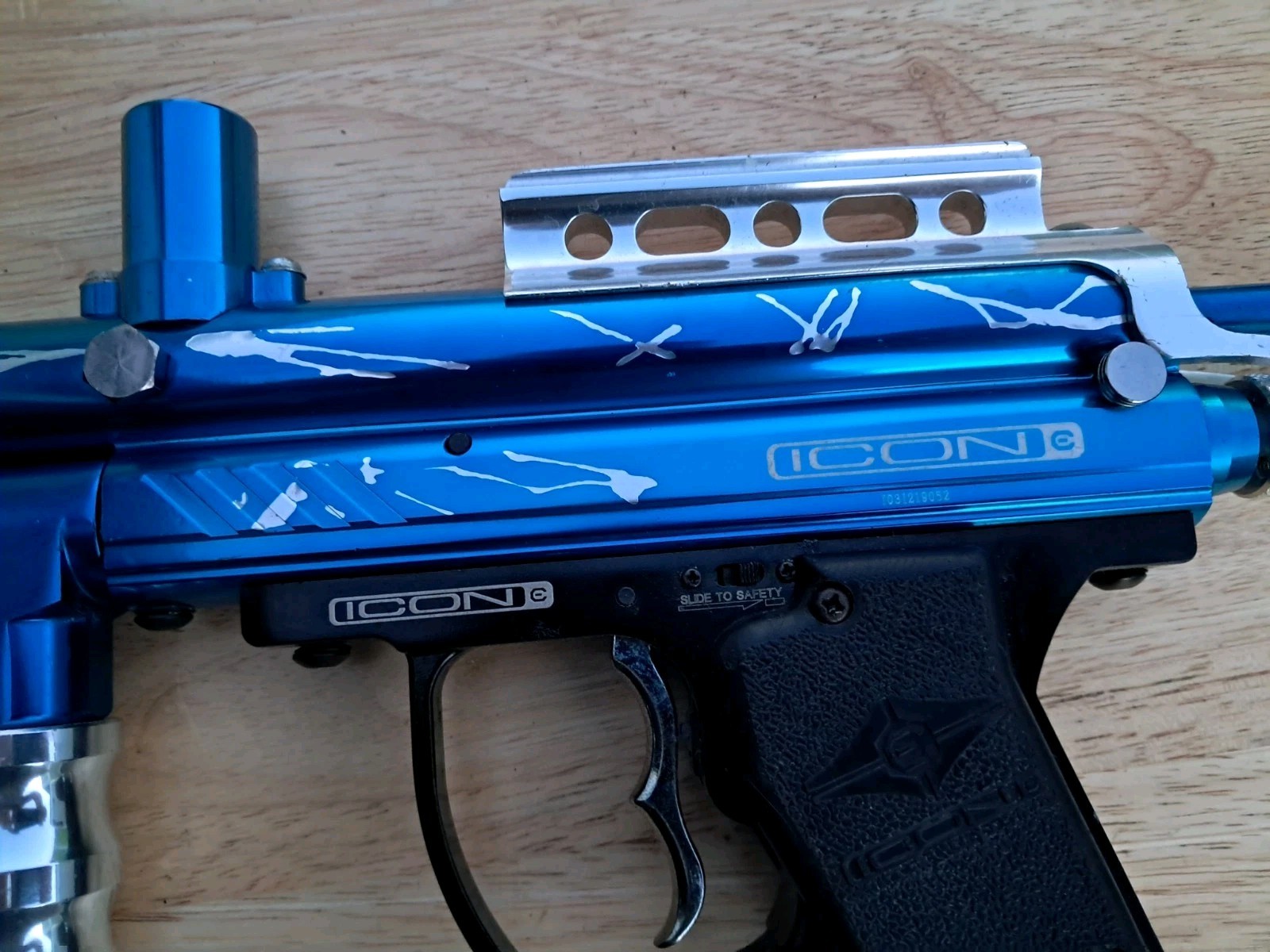 Icon Z Paintball Gun
