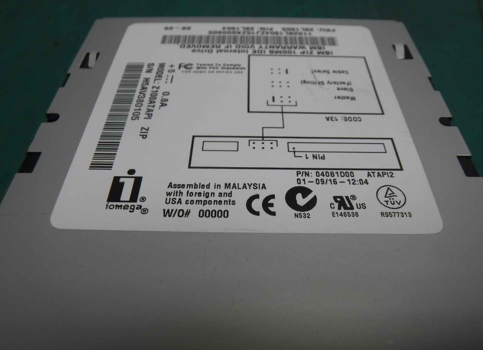 Iomega ZIP 100 Internal ATAPI Drive – Z100ATAPI (3.5")