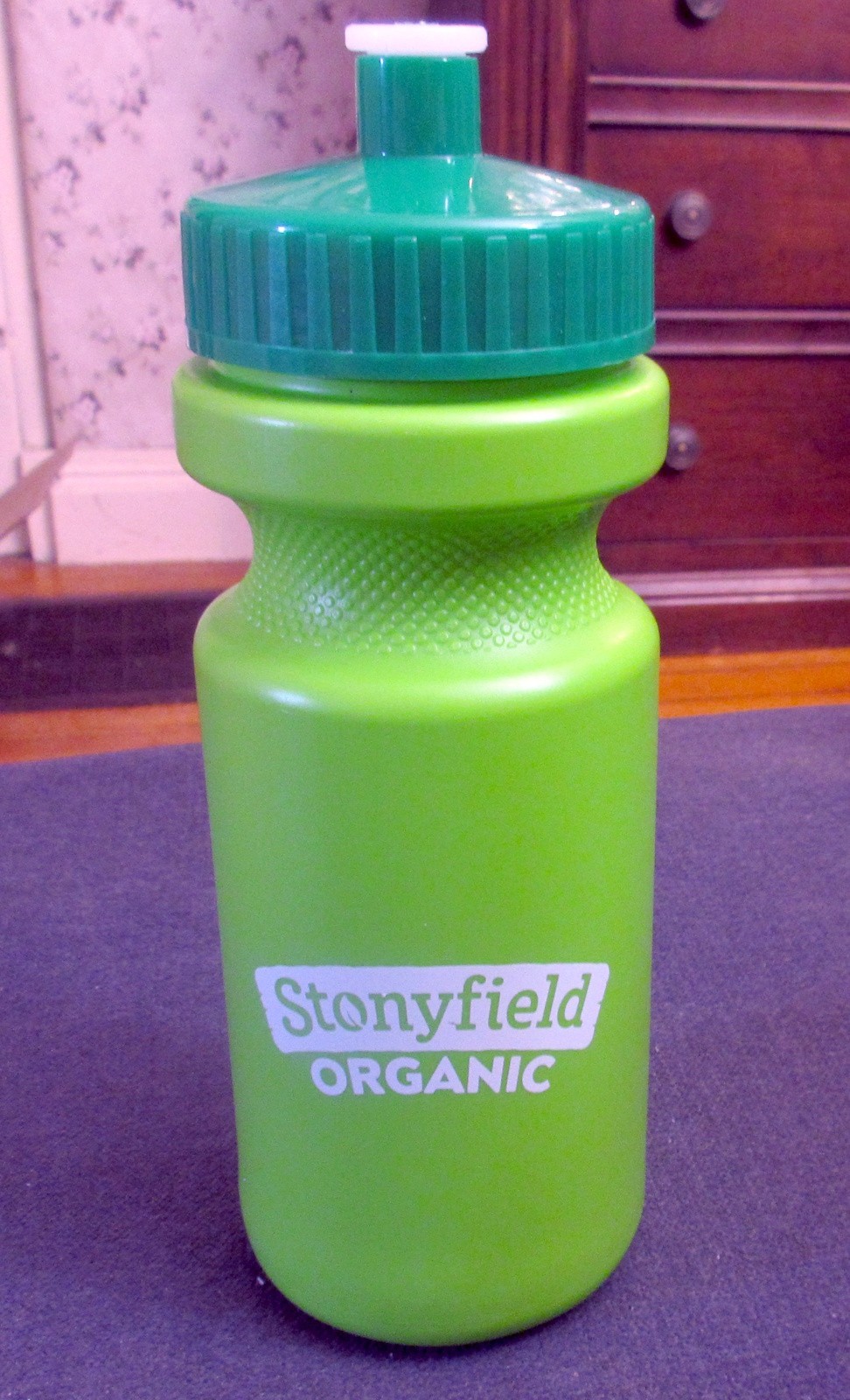 Pro Fitness HDPE Recycled 8½" 22 oz Green Water Bottle - NEW