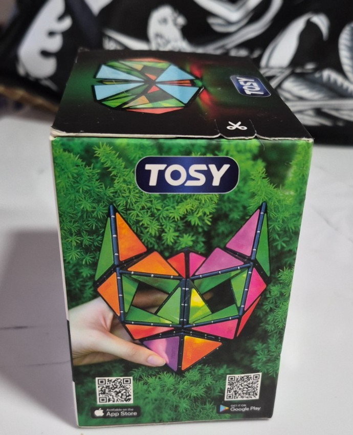 TOSY Magnet Pyramid Glow Set New Sealed Box - 1 Cube