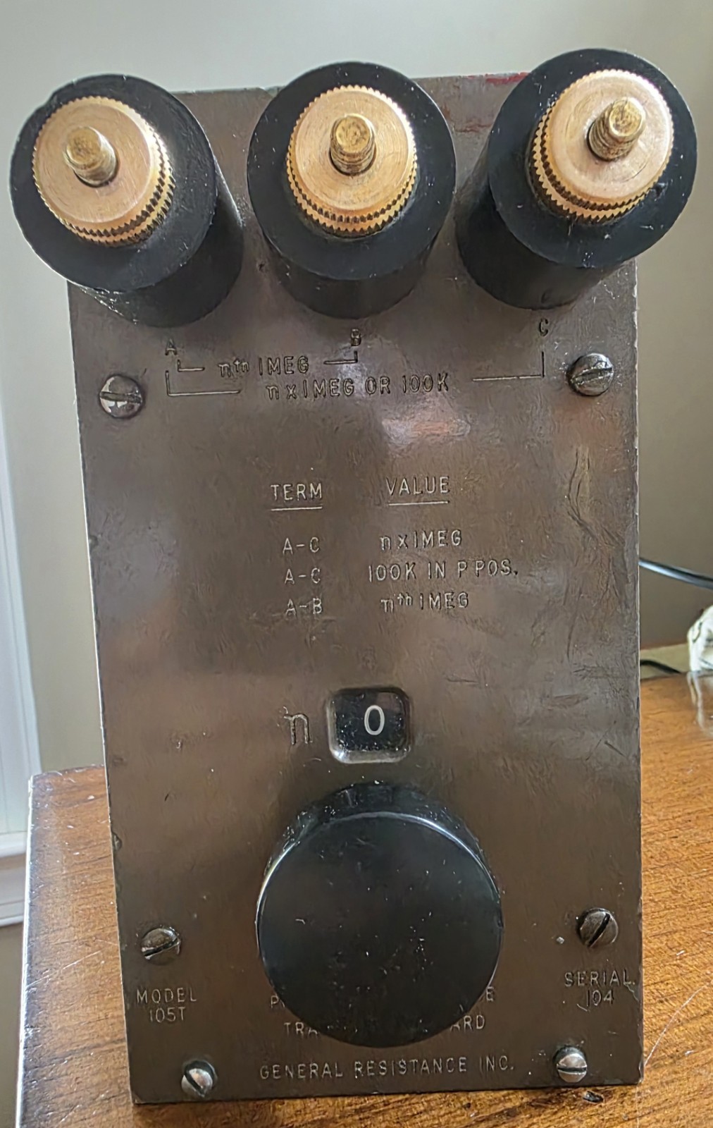 VINTAGE - GENERAL RESISTANCE 105T PRECISION RESISTANCE TRANSFER STANDARD