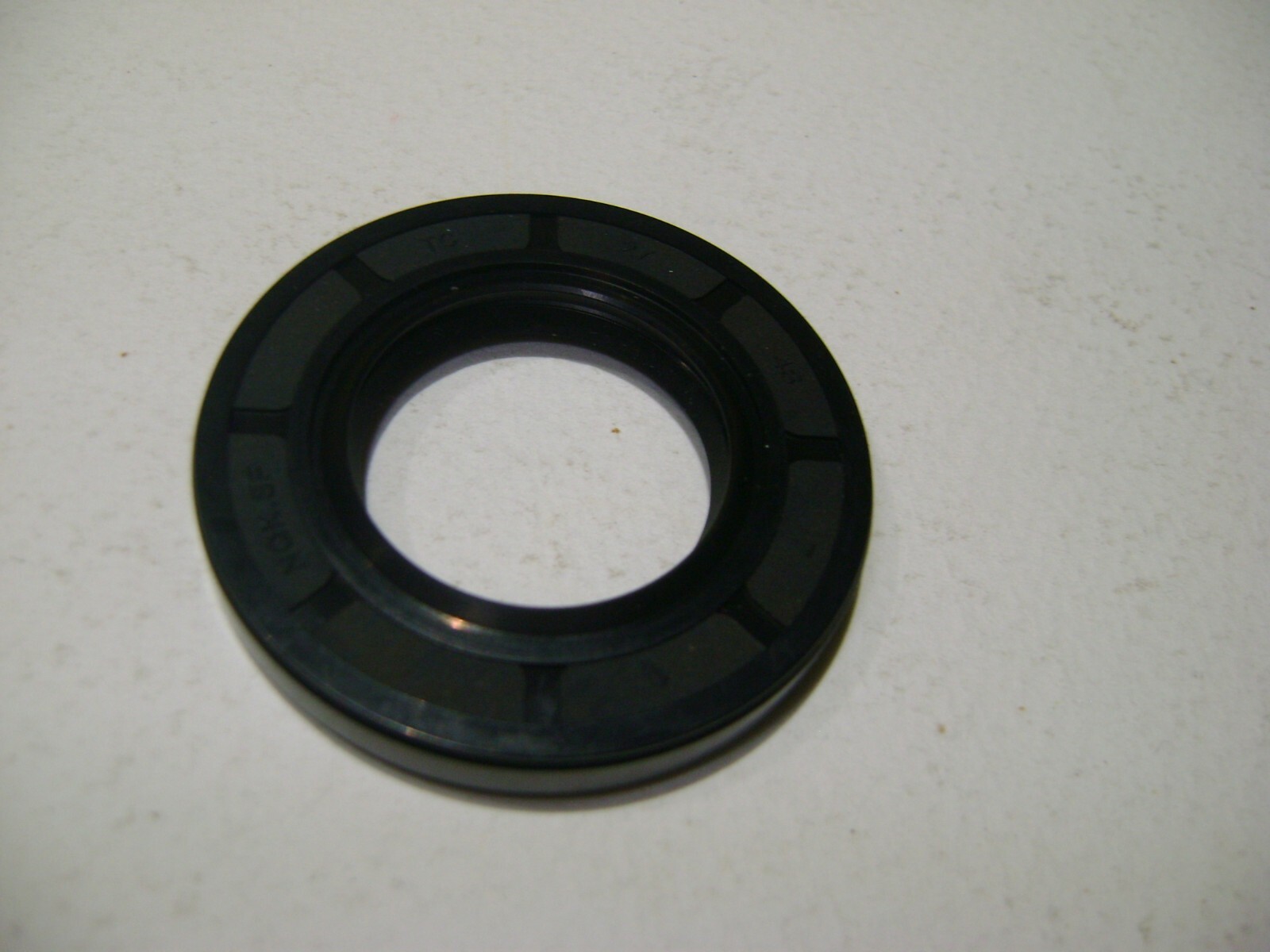 NEW TC 27X48X7 DOUBLE LIPS METRIC OIL / DUST SEAL 27mm X 48mm X 7mm