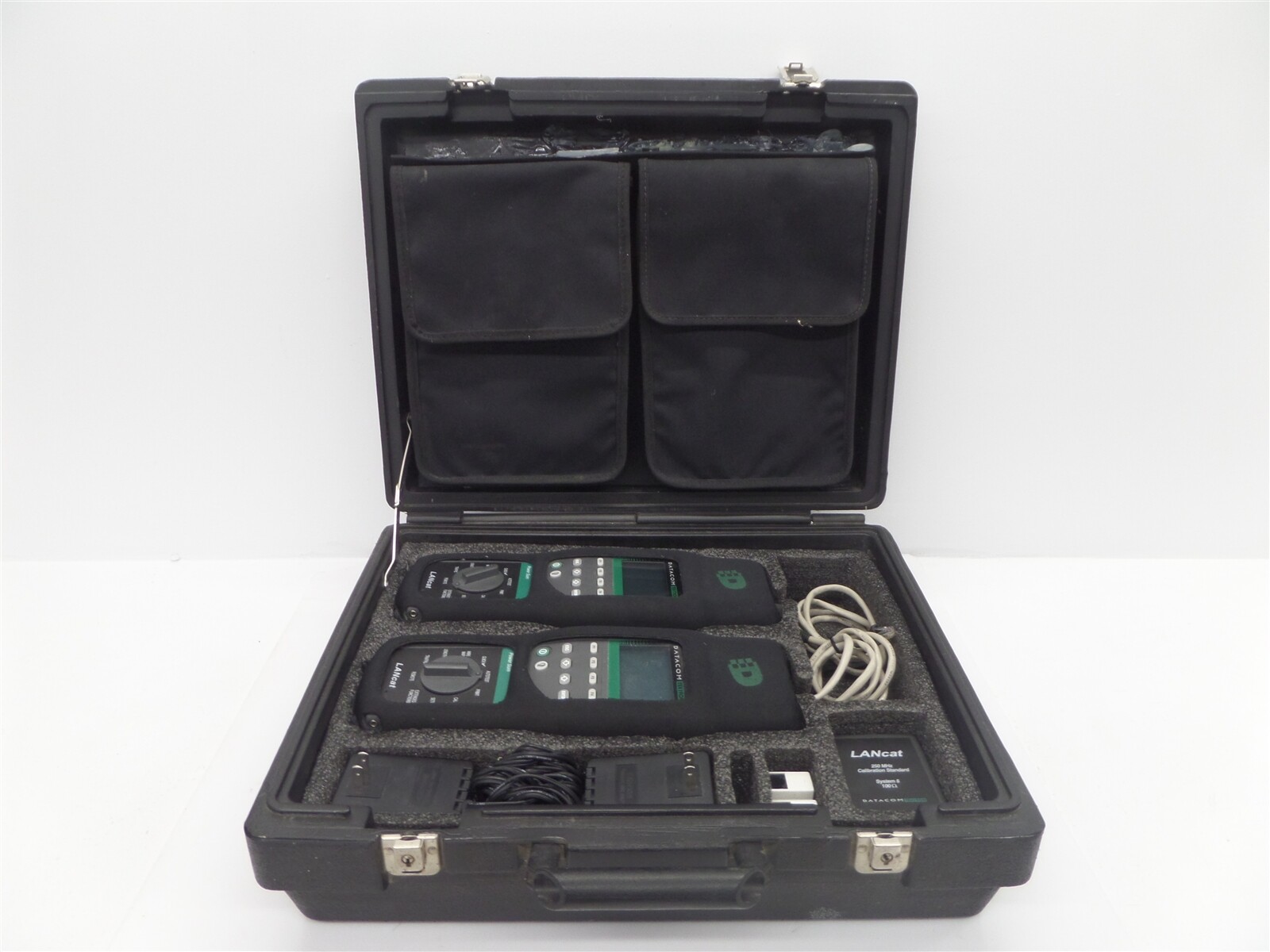 Datacom Textron LANcat System 6 Cable Tester