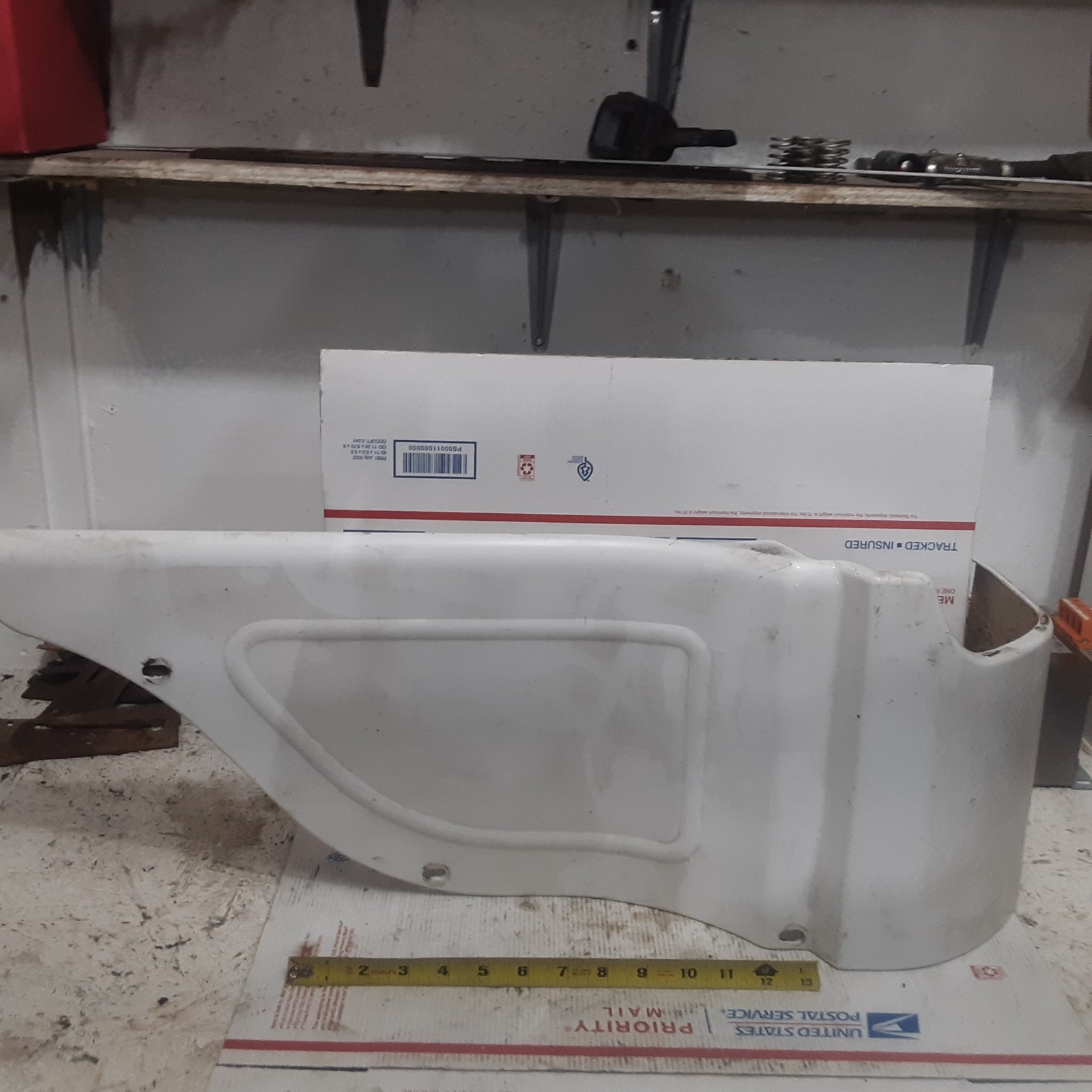 2017 Freightliner Left side under cab 18-69207 001