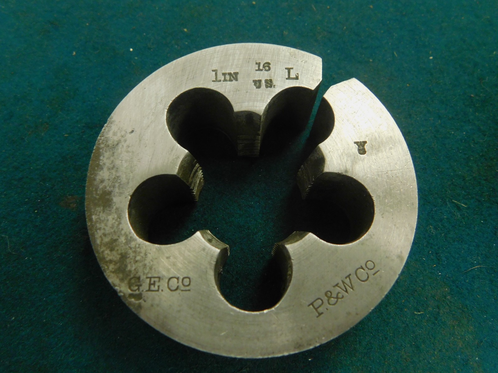 Pratt & Whitney USA 1.0"-16 Left Hand Adjustable Thread Die 2.5" OD