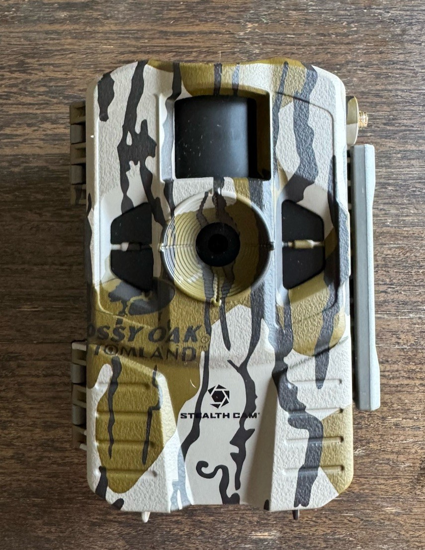 Mossy Oak Bottom Land Stealth Cam Camo stc-cnctx