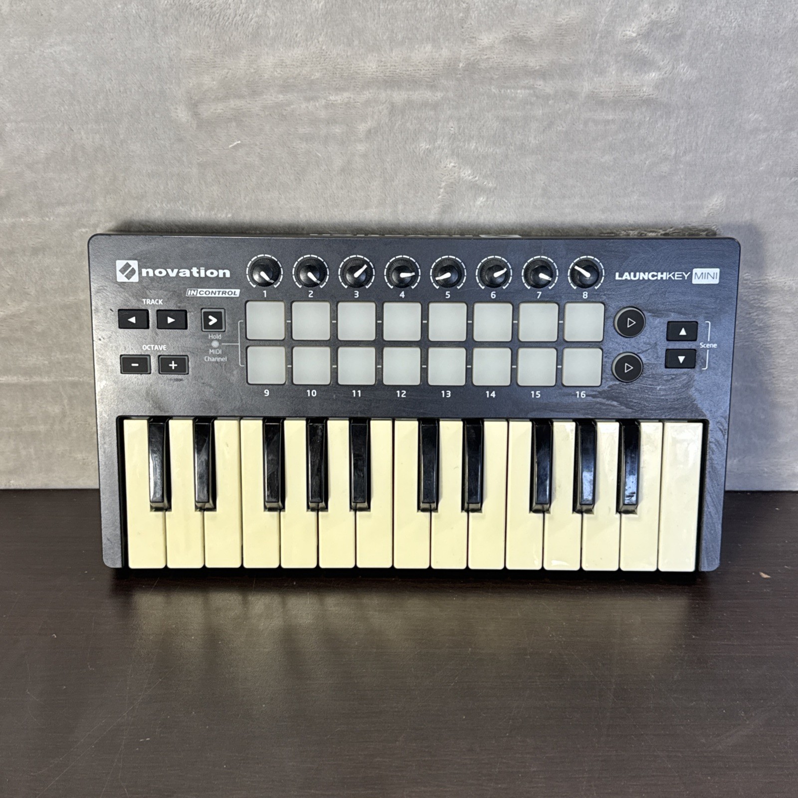 Novation Launchkey Mini MK2 (Tested)