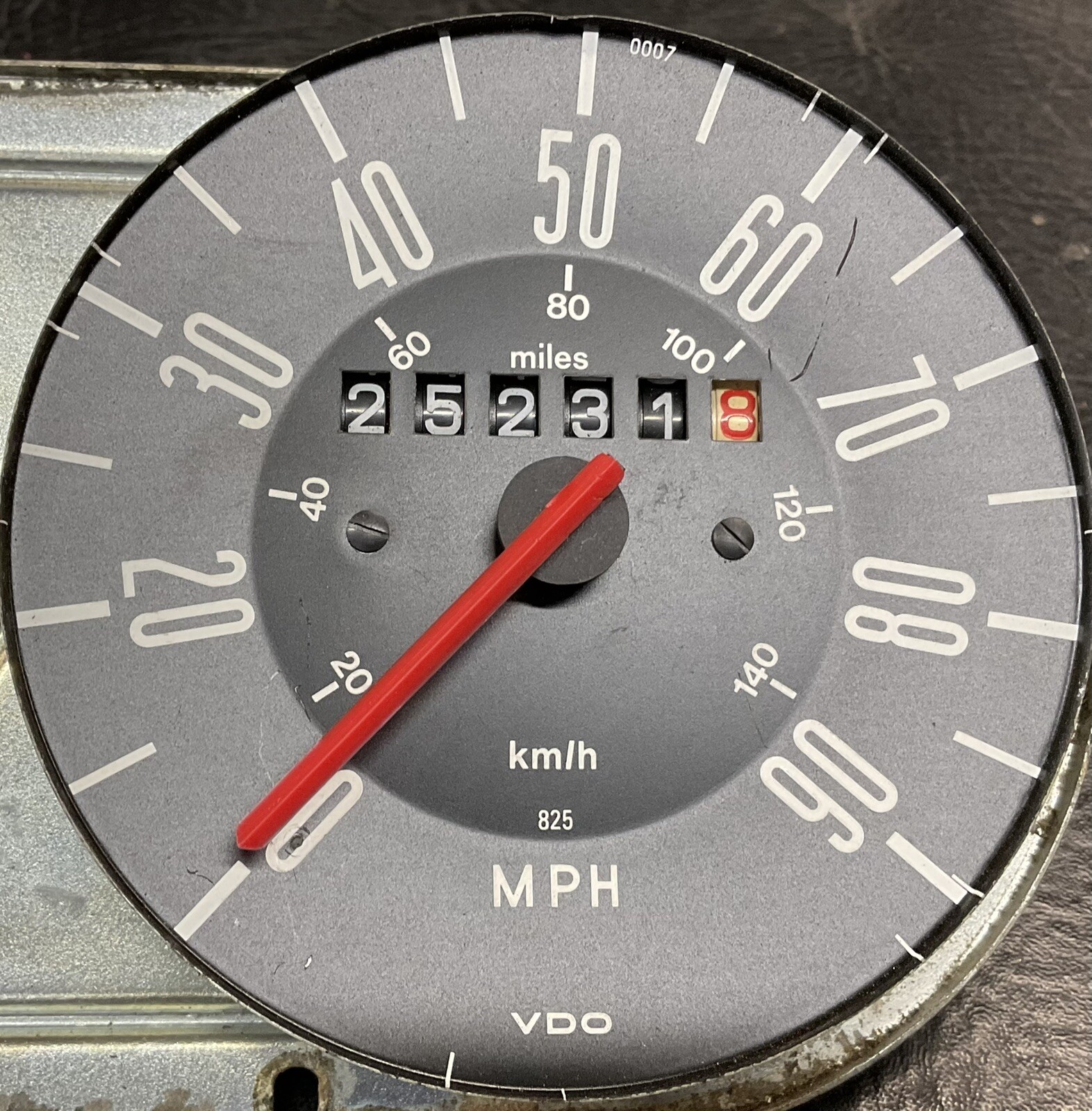 AirCooled Bus Speedometer Needle  73-79   (7mm Spacing)  Prt# VRD343 “Red”