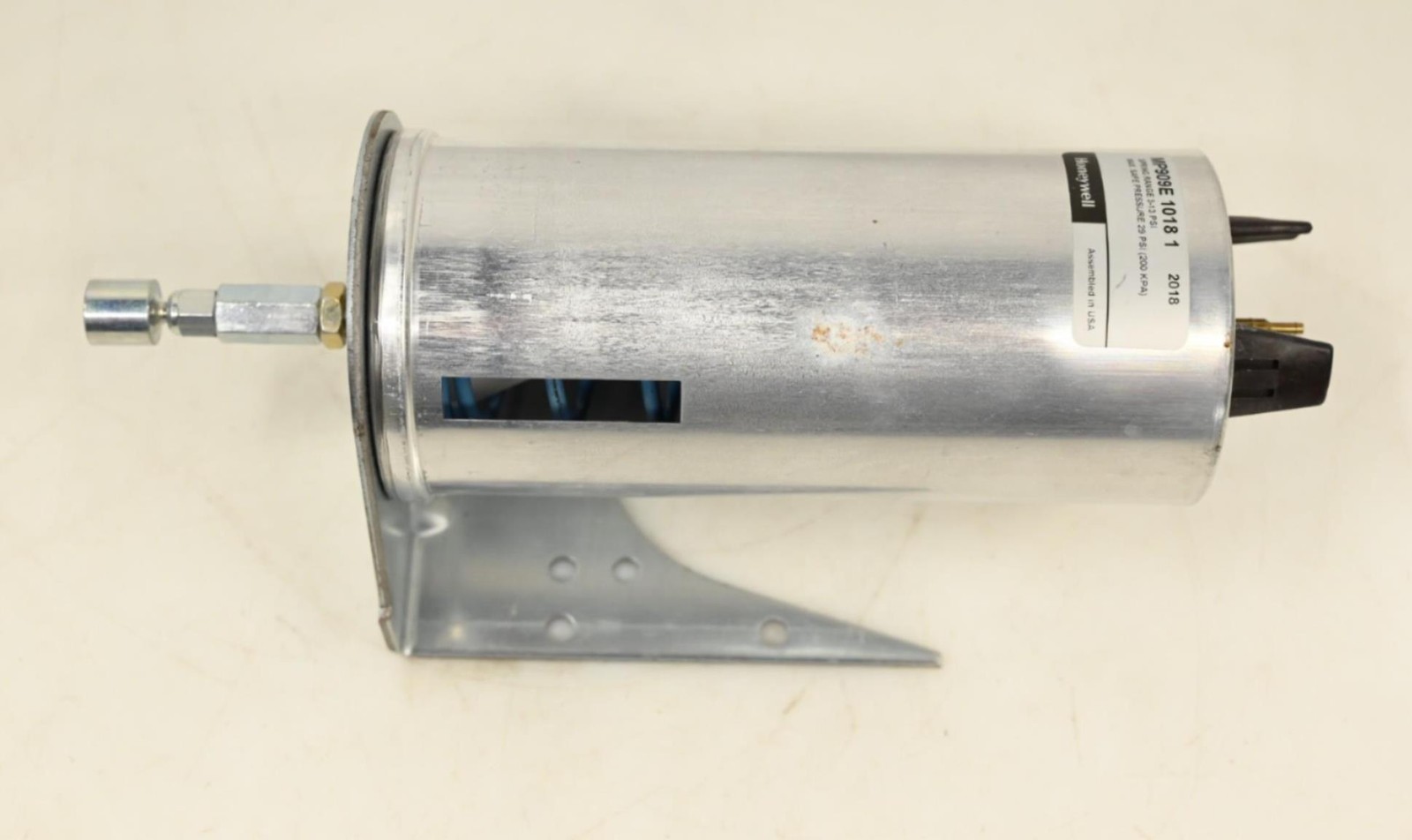 Honeywell MP909E 1018 1 Pneumatic Damper Actuator, 3-13 PSI