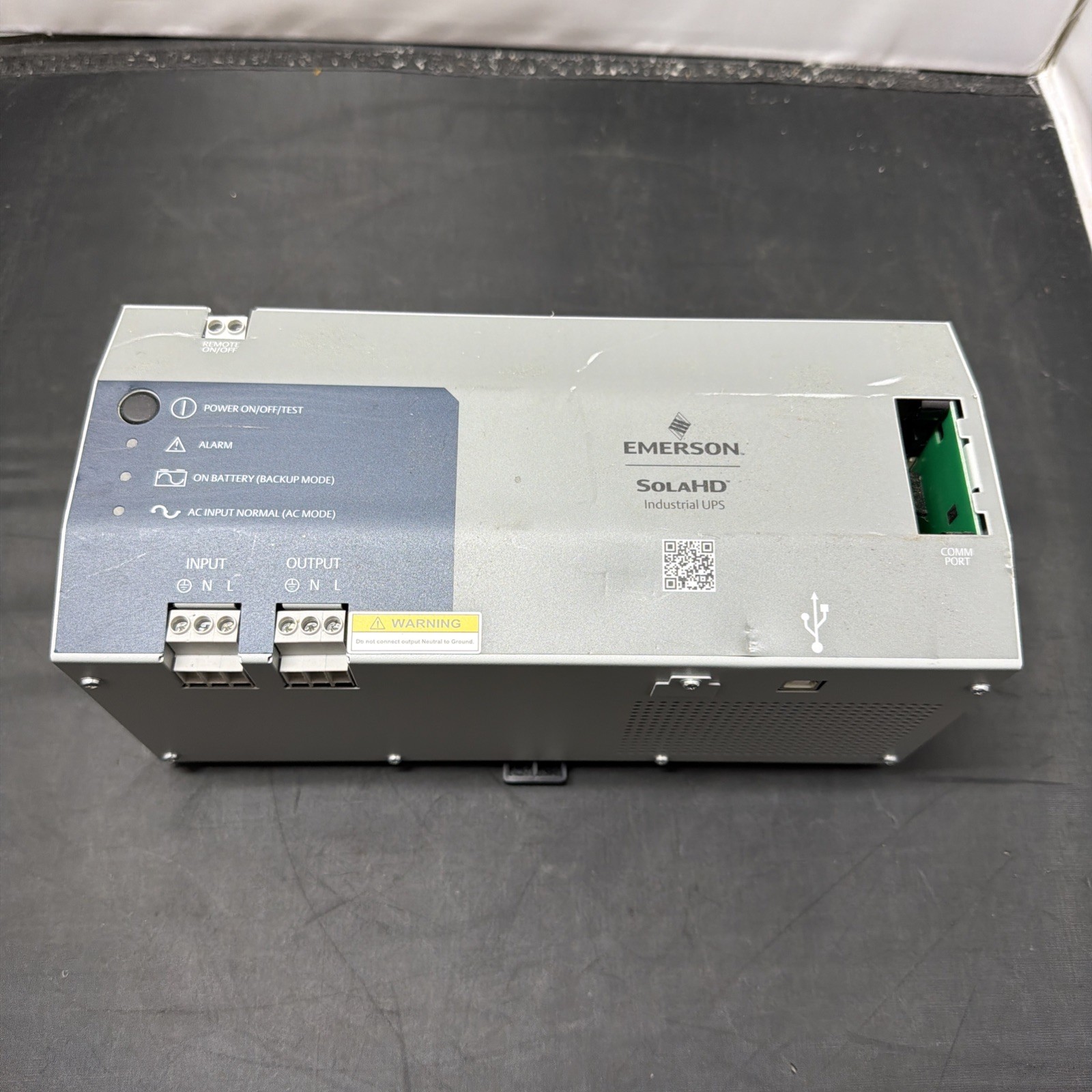 Emerson SolaHD 500VA 300W 120VAC 50/60Hz DIN Rail Industrial UPS SDU500B
