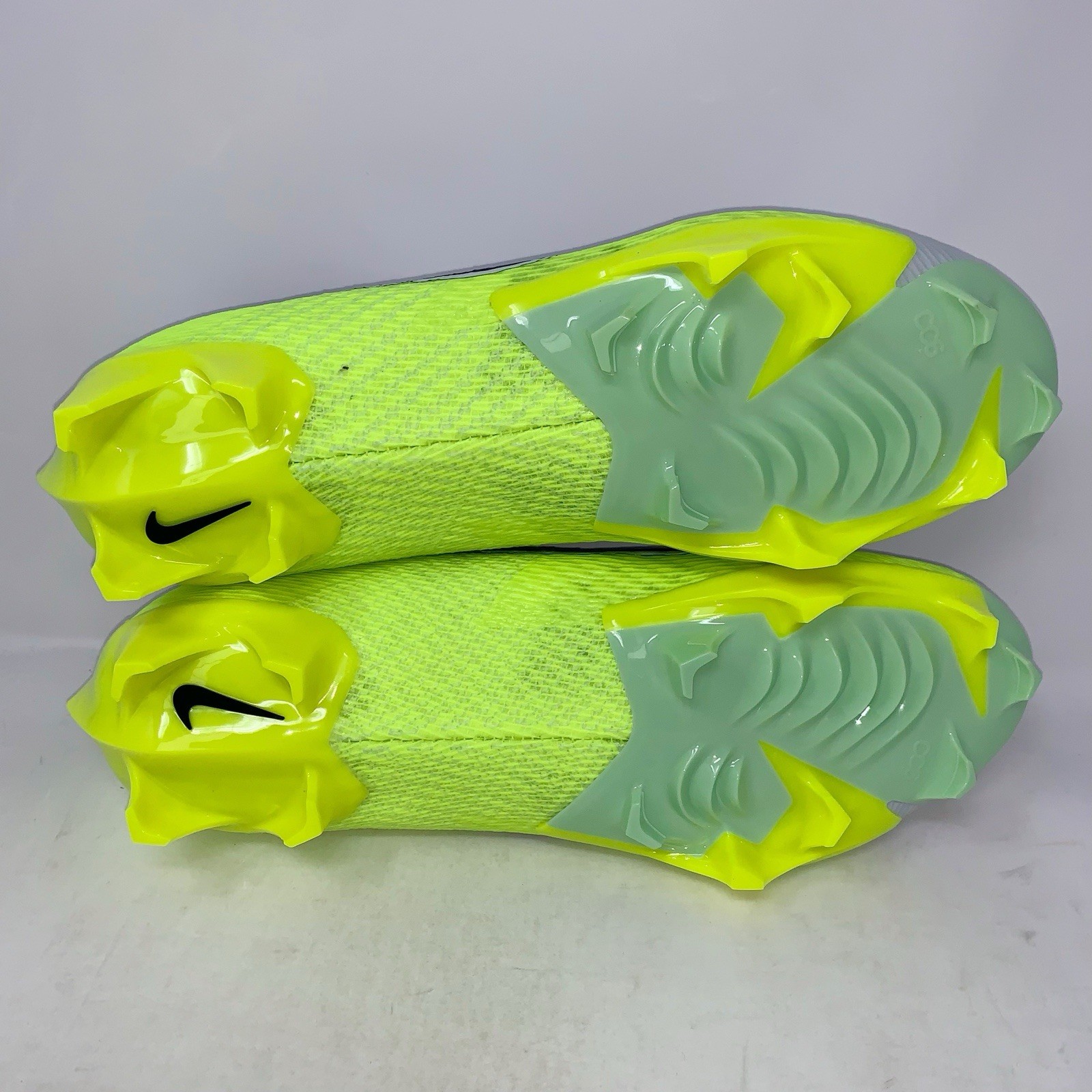 Nike Vapor Edge Speed 360 2 Volt Gray Football Cleats, Size 10 DA5455-004 BNIB