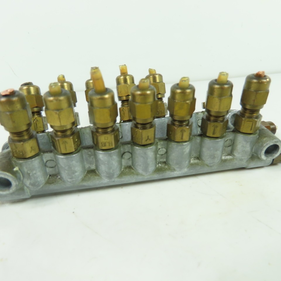 14-Port Lubrication Distribution Manifold