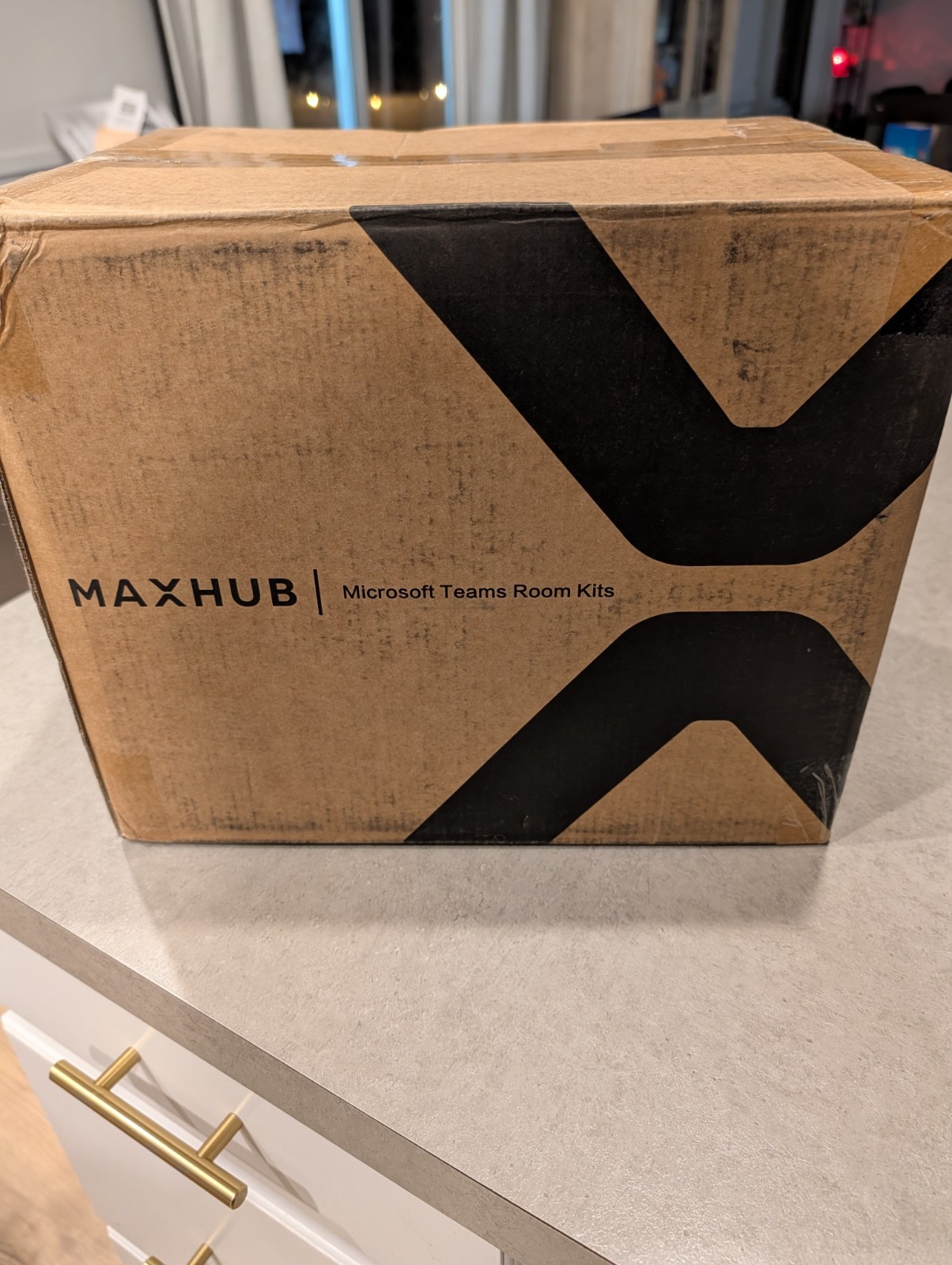 MAXHUB XCore Kit Pro Computer XC25T and Console for Large Room Microsoft Teams