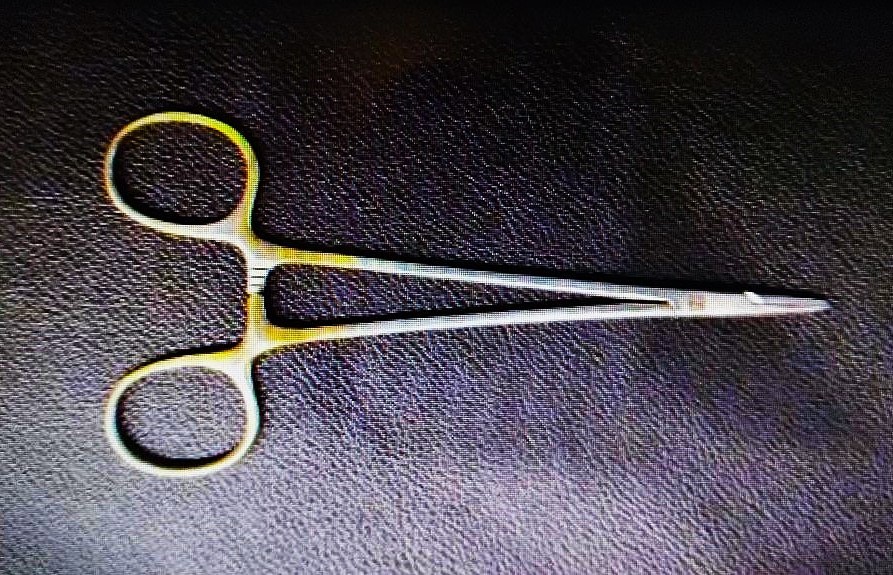 JARIT 121-106 Needle Holder Gold Handle 5-7/8" (1)