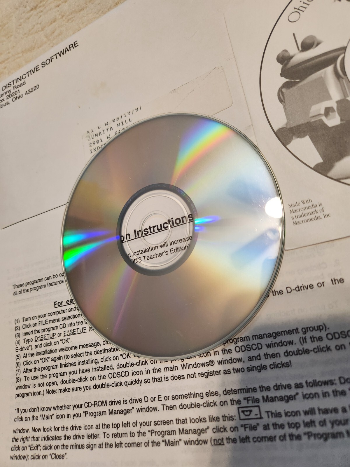 1997 Macromedia Ohio Distinctive Software Volume 1 Computer Program w/ Paperwork
