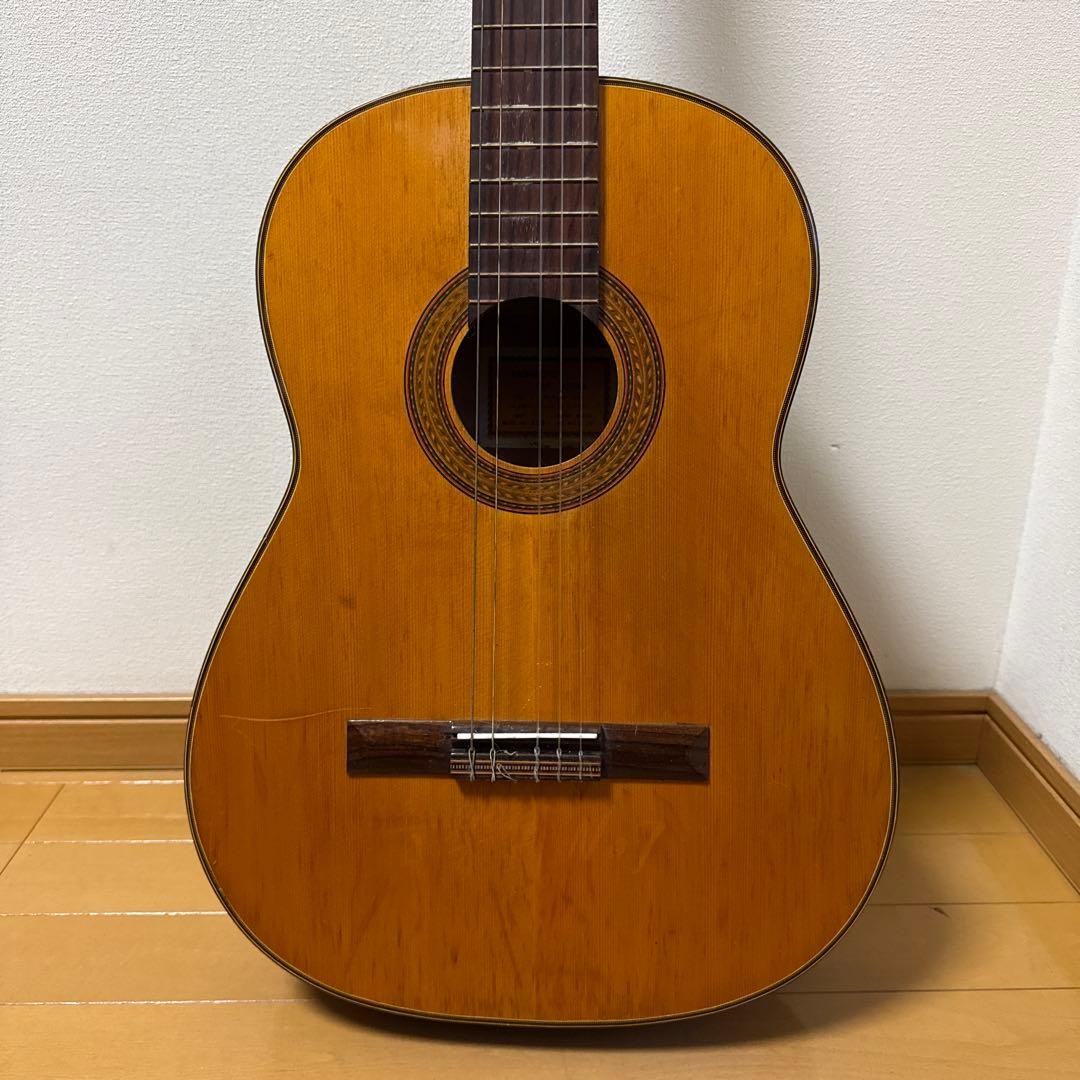 Hashimoto Gut Guitar Classical No. Japan Needs String Repair