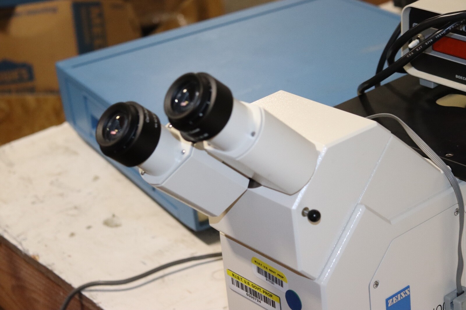 Zeiss Axiovert 100 DIC Phase Contrast