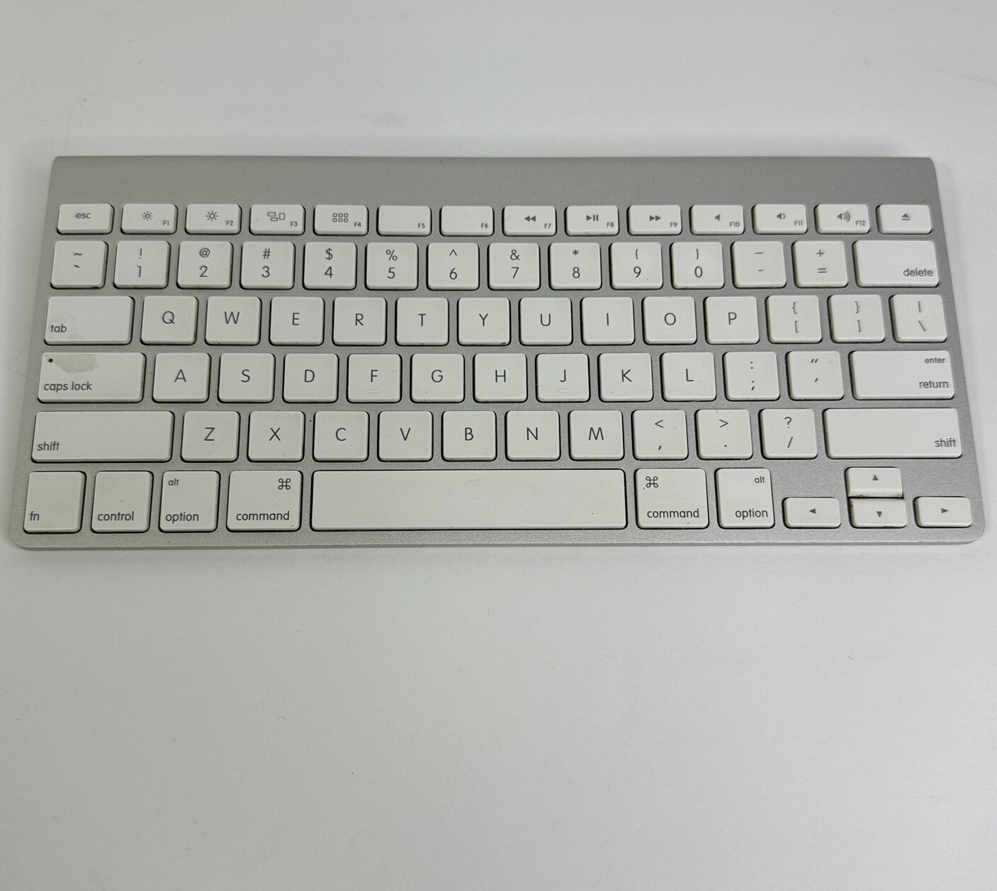 Apple A1314 Wireless Magic Keyboard Used Tested And Working
