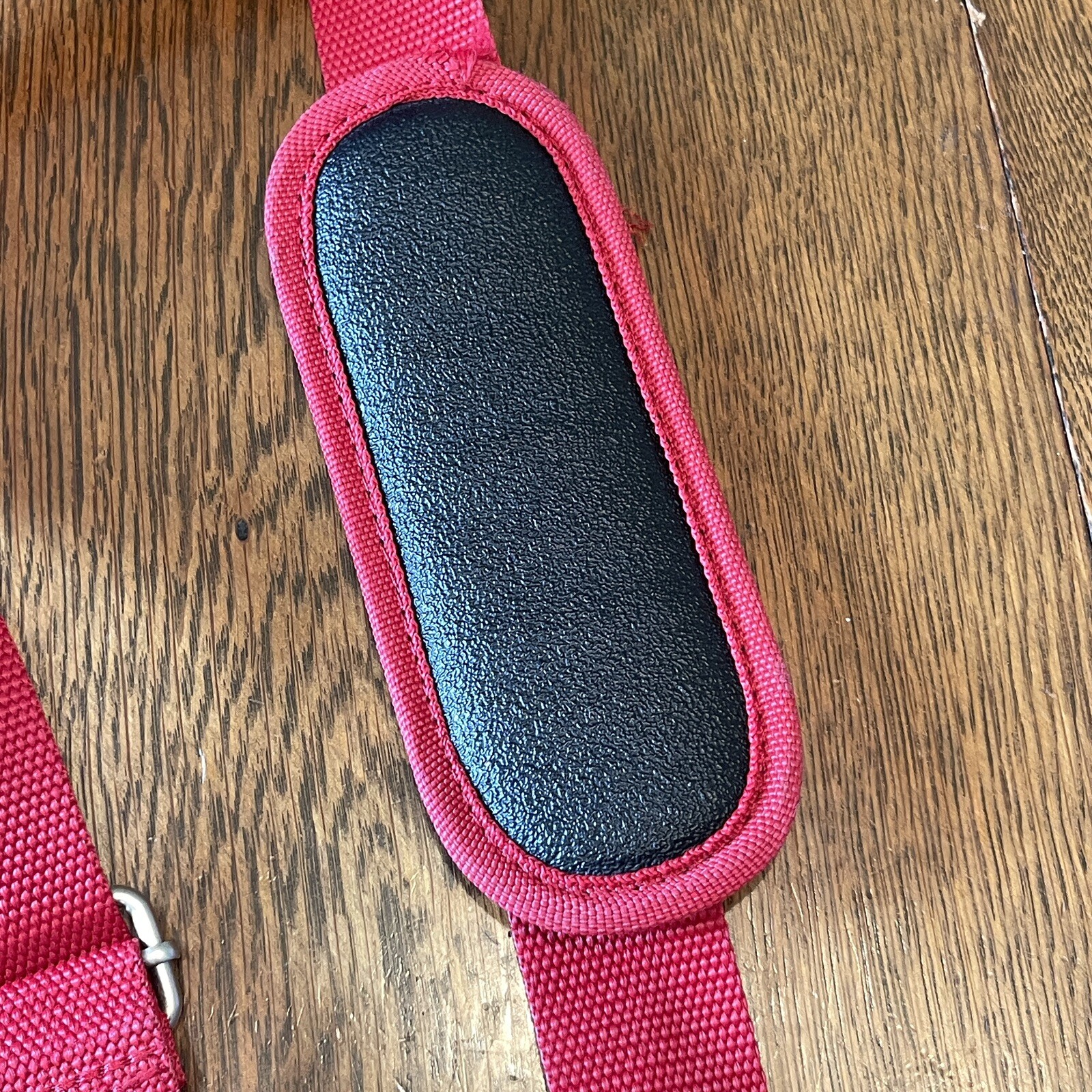 Unbranded adjustable Red shoulder strap replacement heavy metal hardware