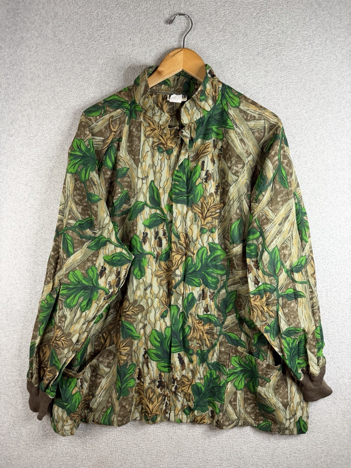 VTG Elusive Camo Jacket Mens L/XL Camoflauge Hunting Camp Hiking