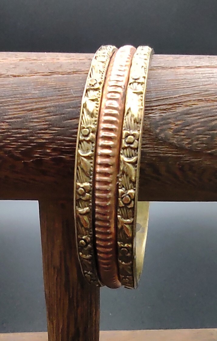 DECORATIVE BRASS BRACELET Bangle 8"