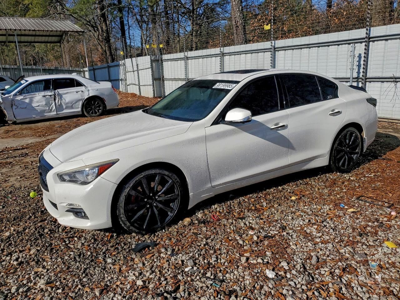 Q50       2017 Glove Box 4942770