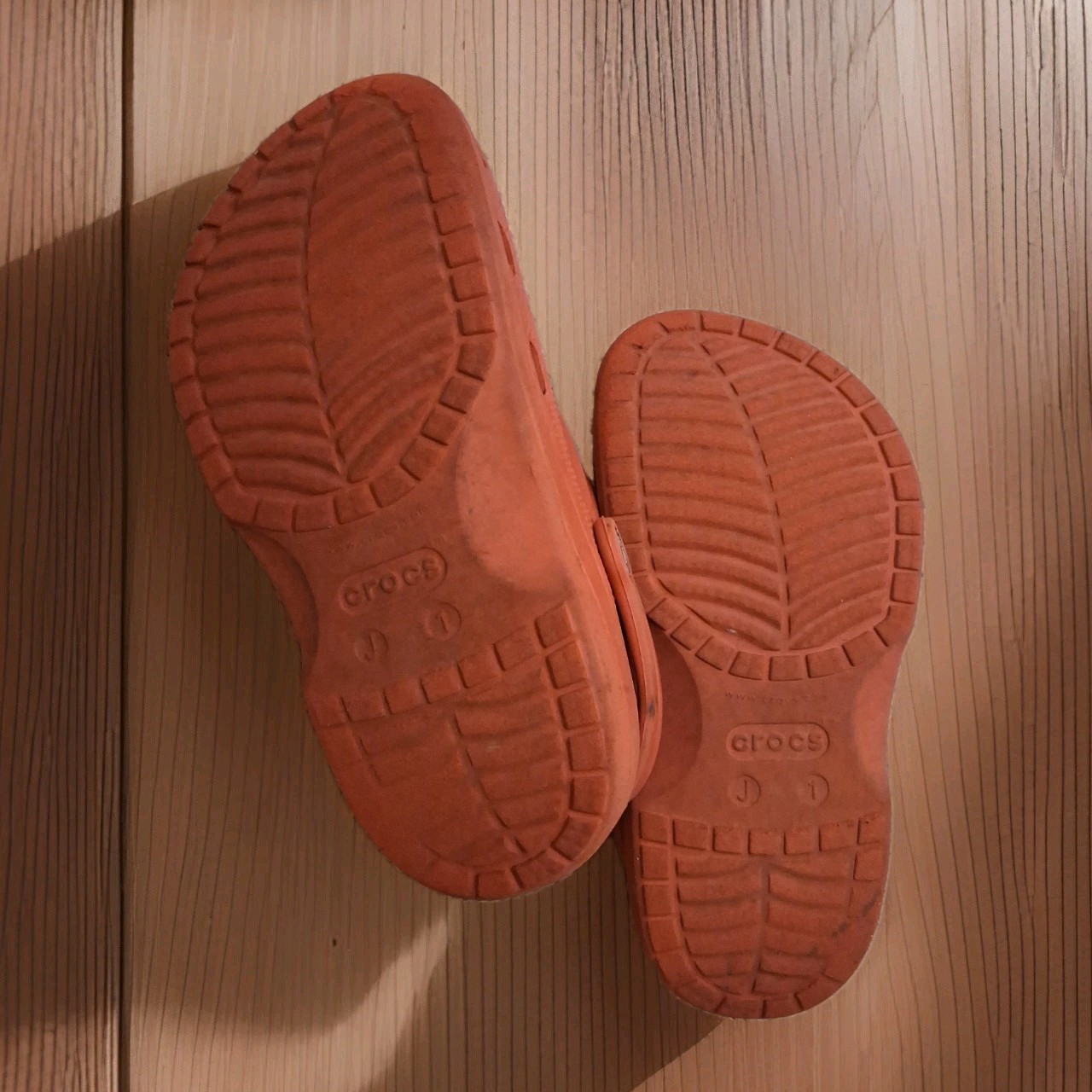 Kids Red Size 1 Crocs Baya Clogs