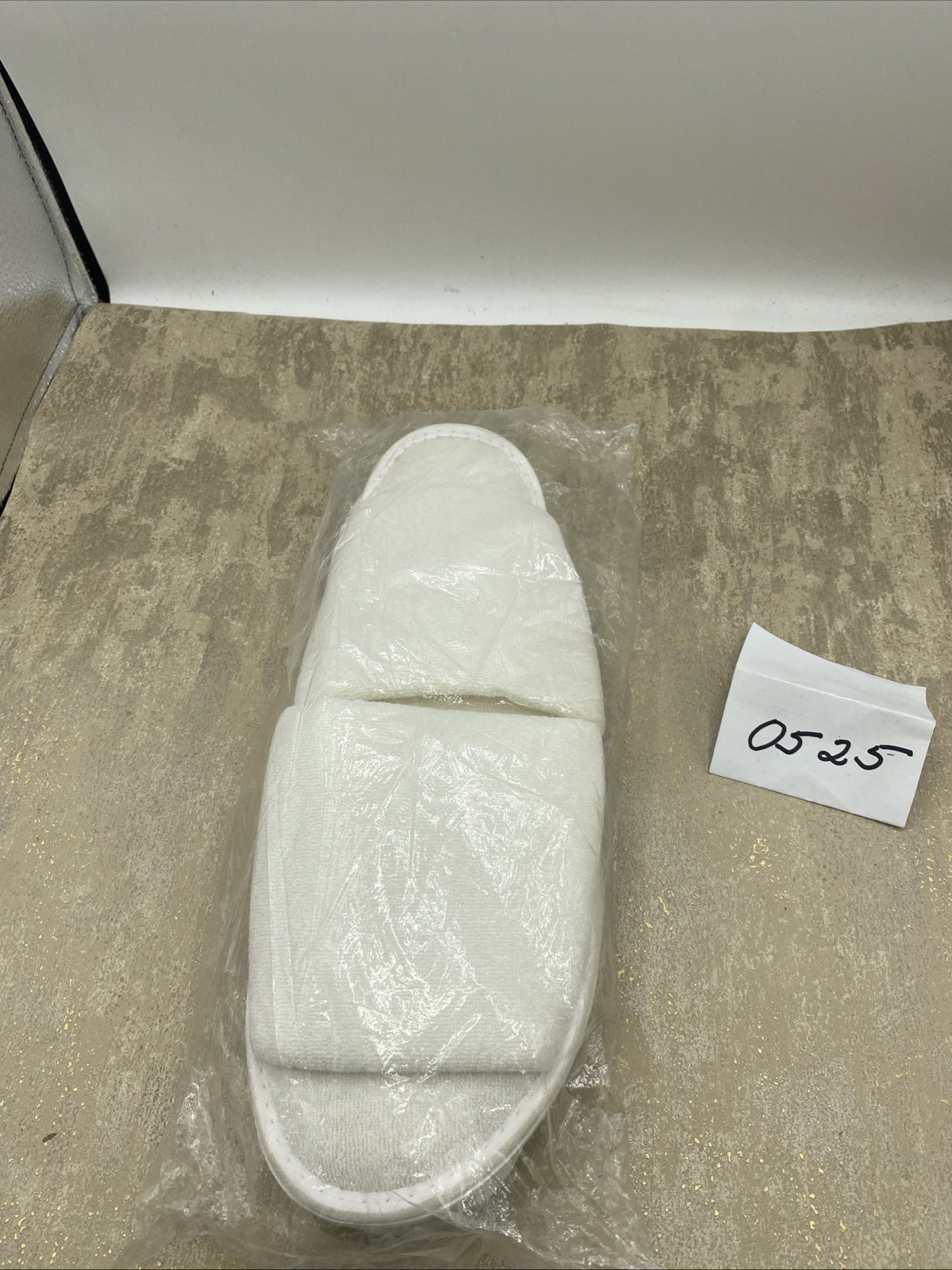 Boca Terry Mens Slip On Spa Slippers - White- Size Large 12” New In Pkg