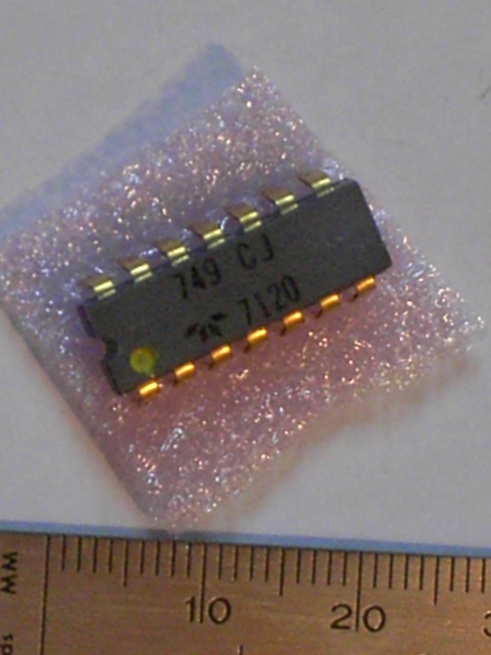 ua749 CJ STEREO AUDIO PREAMP IC Audio Gold Pin