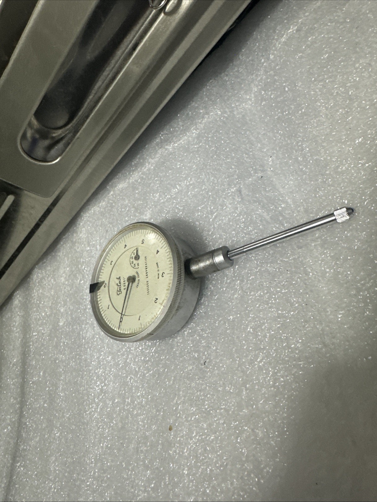 Teclock Dial Indicator Range 0.05" Range, 0.0001"