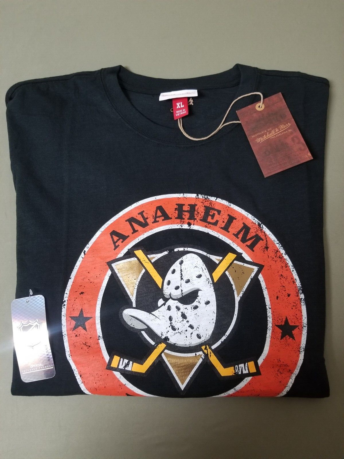 New Mitchell & Ness Mens NHL Anaheim Ducks Legendary Slub T-Shirt.