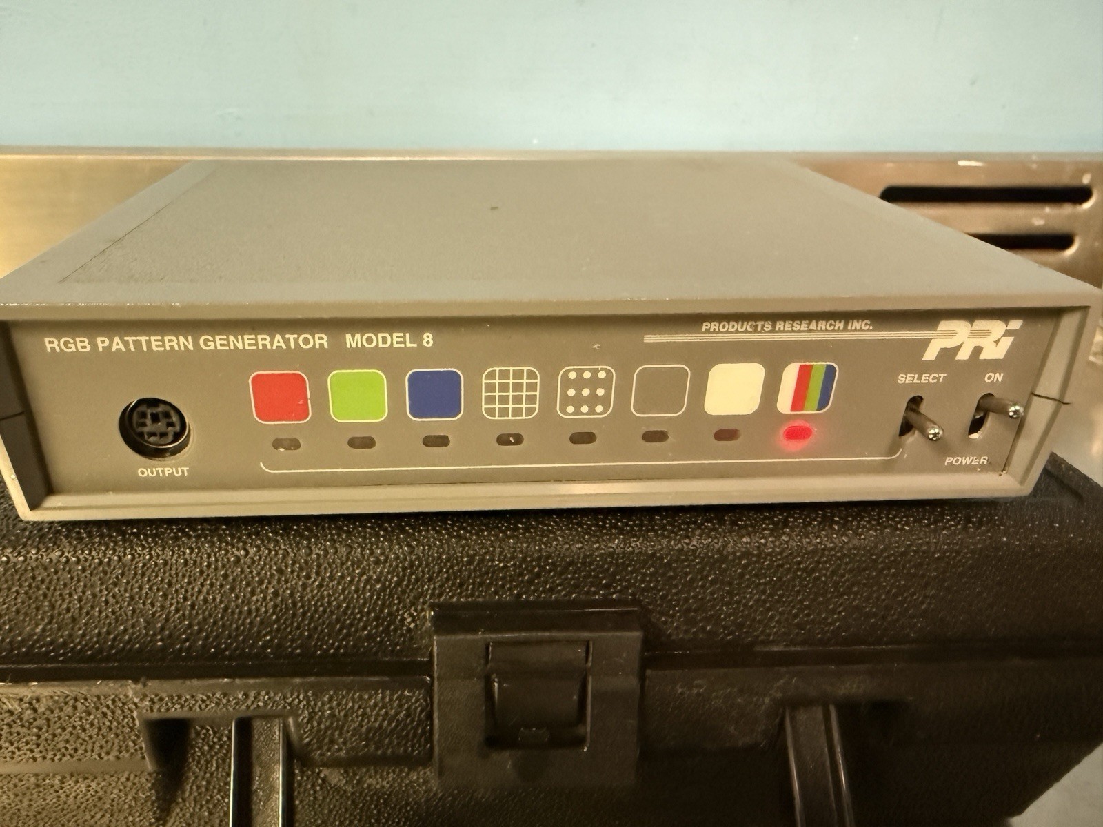 PRi - Vintage Arcade RGB Test Pattern Generator For cab Monitors! Powers On!