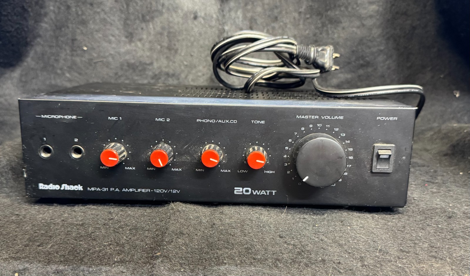 Radio Shack 20w MPA-31 PA Amlifier 120v/12v