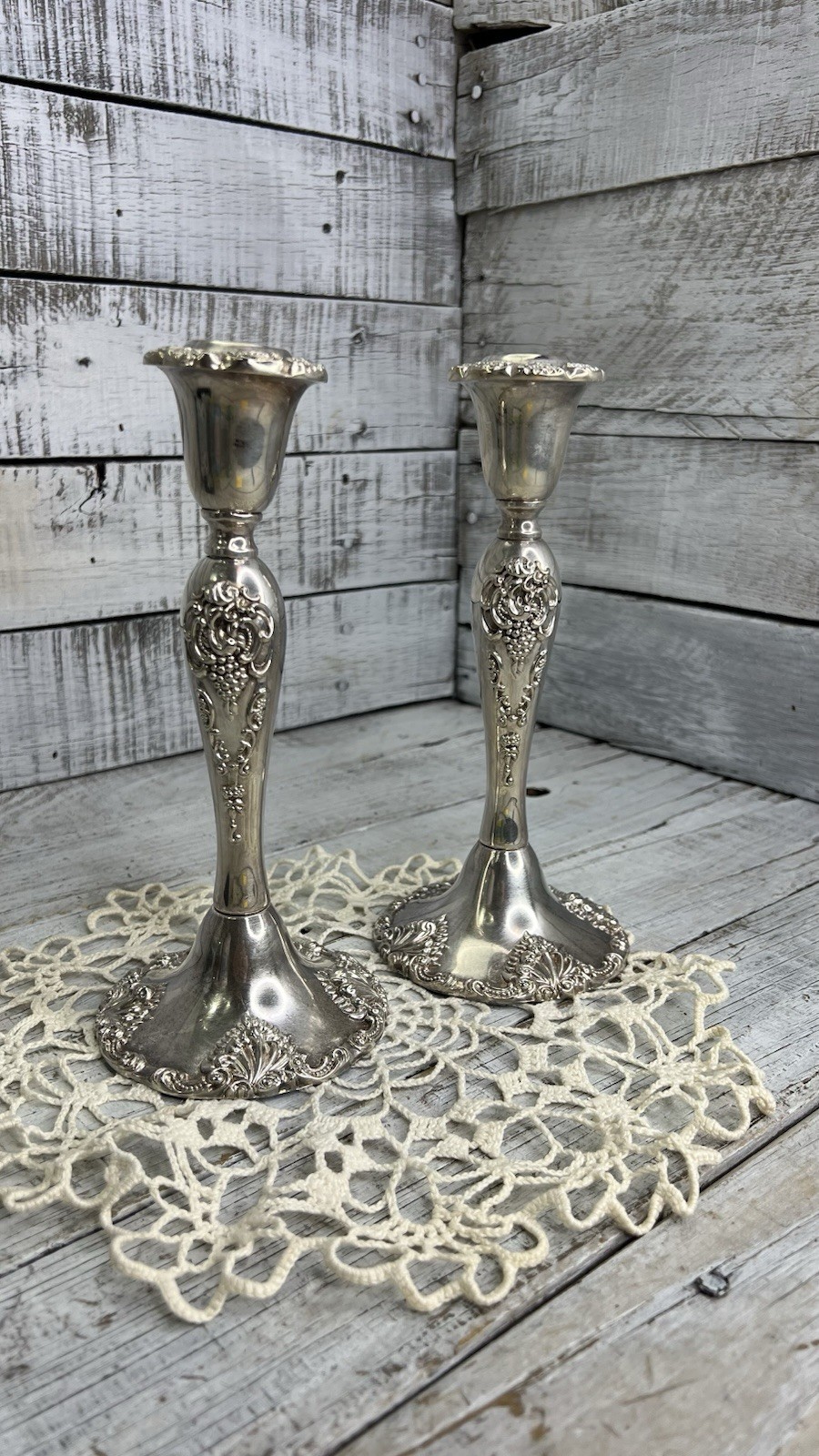 VINTAGE PAIR 2 GODINGER SILVER PLATED 8 25” CANDLESTICK BAROQUE GRAPE PATTERN 🩶