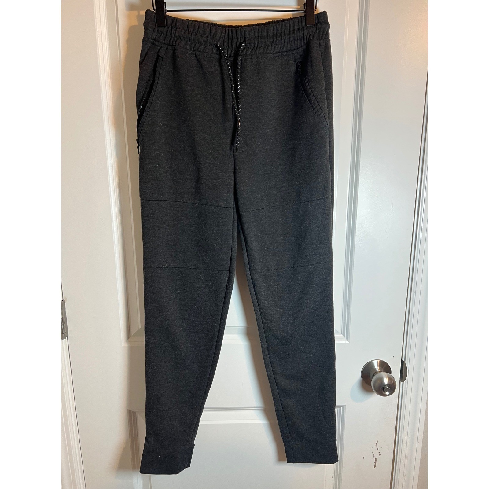 WT02 Charcoal Gray Athletic Jogger Pants M Zip Pockets Drawstring Gym Lounge