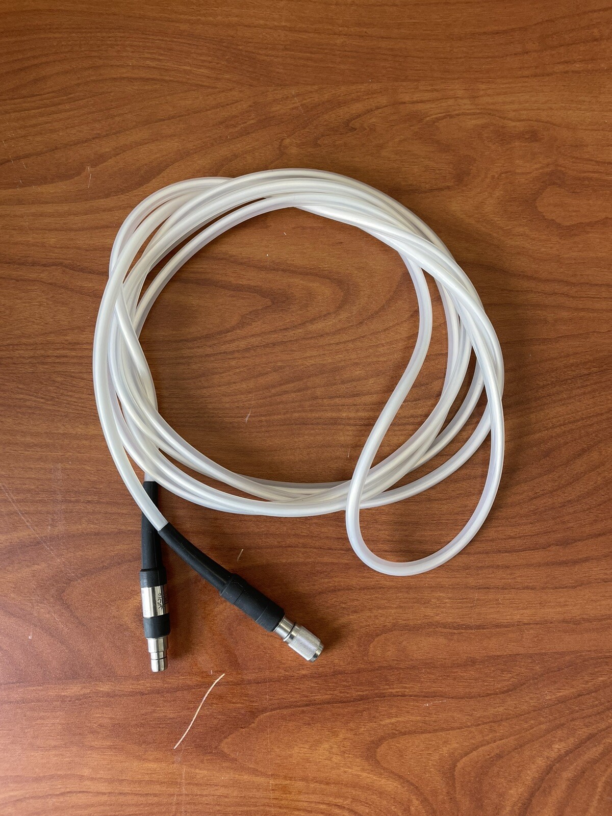 Sunoptic ( Ref. S06ITM235) Fiber Optic Light Cable.