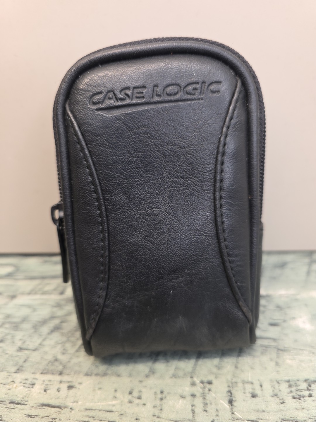 Case Logic Black Camera Case 4x6 Zip Closure Belt Loop Compact