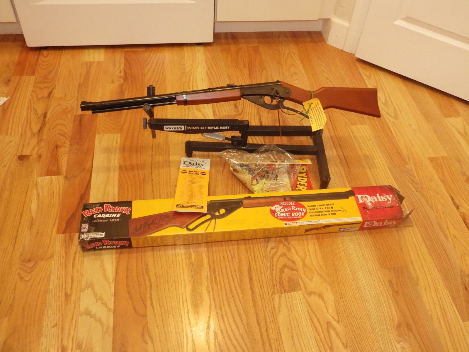 Daisy  Red Ryder BB gun, New In Box with Comic and all papers, model 1938,#RR-1