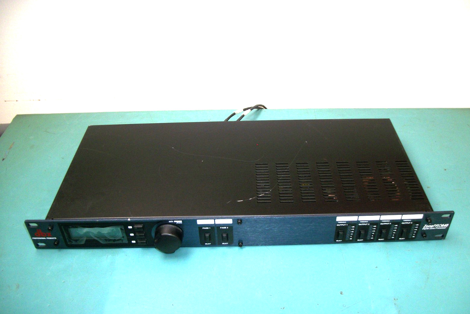 DBX Professional Products DBX640V ZonePRO640 Digital Zone Processor. Clean Unit.