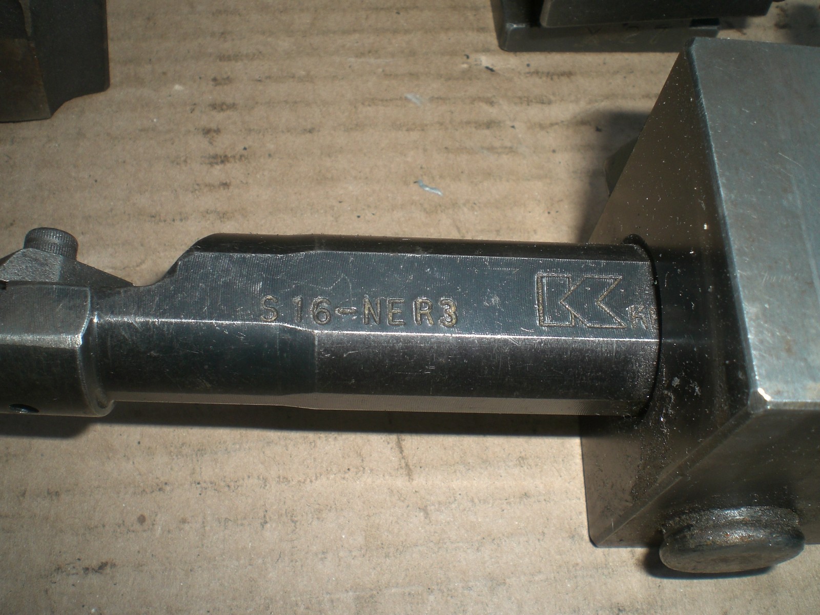 Genuine Aloris CXA tool post with 4 tool holders